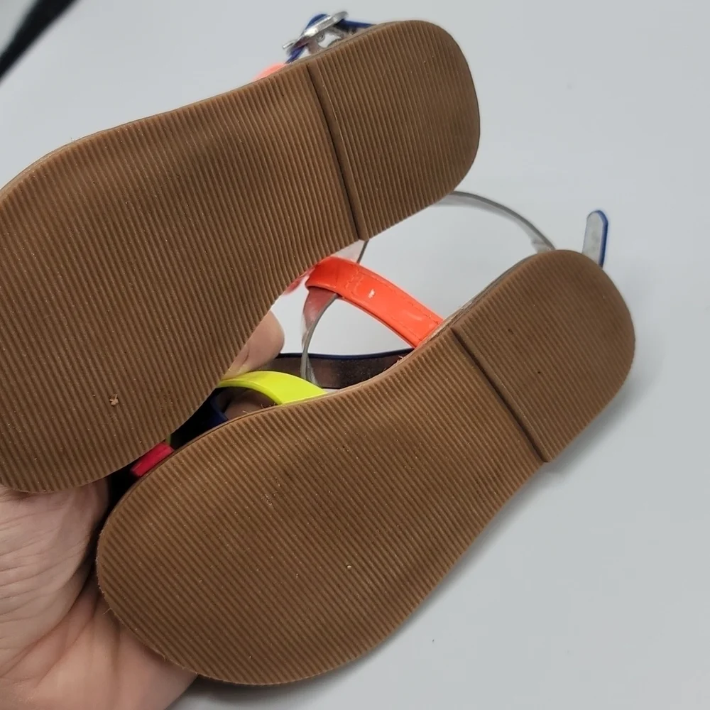 Baby gap strappy sandals size 7t